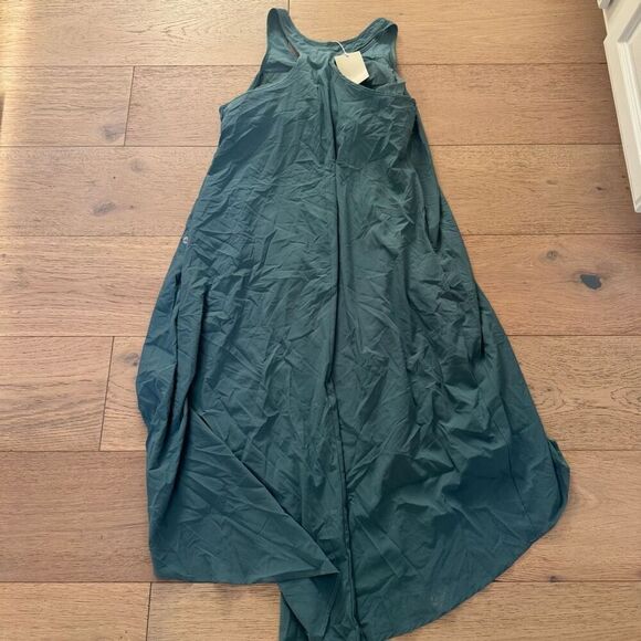 $55 Halara Backless Racerback Side Pocket High Low Flowy Midi Quick Dry Casual D - Picture 6 of 7